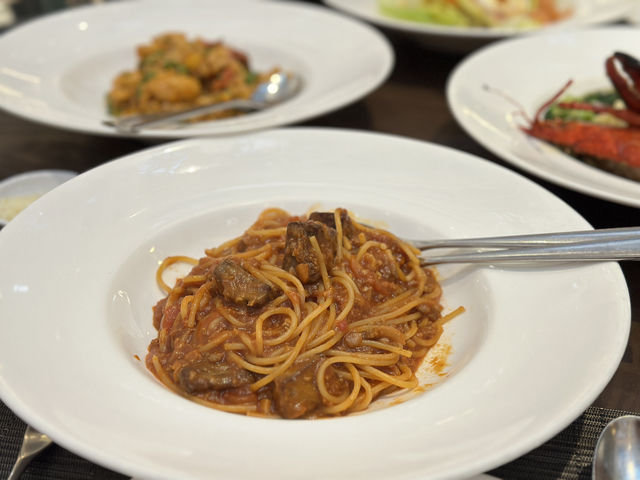 「置地廣場Café Landmark」：香港中環著名餐廳，美食口碑絕佳