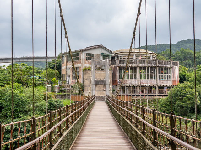 스펀 하이킹...Shifen Falls Walk