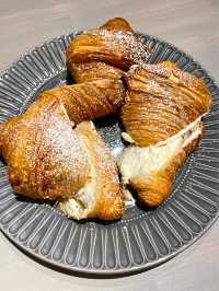 【大阪】約40種類のクロワッサンが食べ放題の人気店