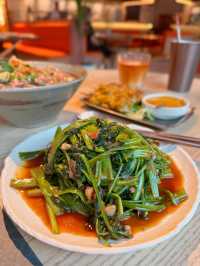 牛頭角米芝蓮泰菜回歸｜熱帶風打卡餐廳