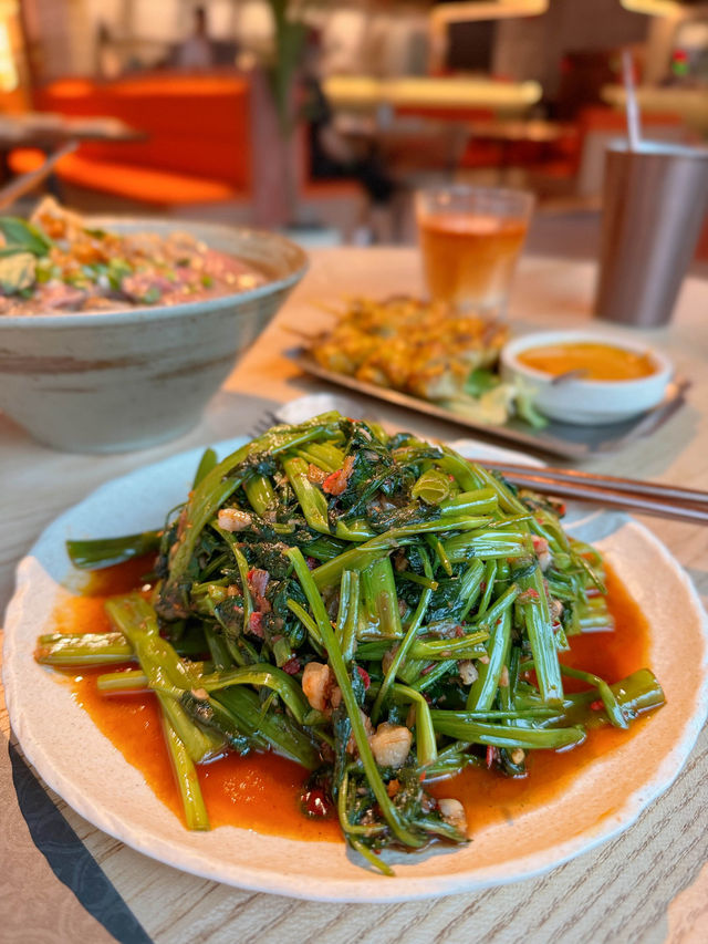 牛頭角米芝蓮泰菜回歸｜熱帶風打卡餐廳