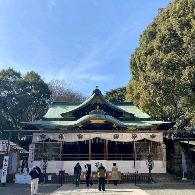 🌼 So relaxed at Omiya Hachimangu shrine