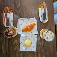 RAY Coffee Bar & Hostel