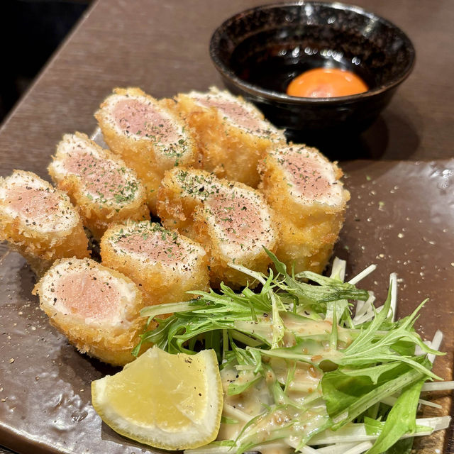 【大阪・本町】地鶏を炭焼きや鍋で楽しめる「ヤキトリバティ」