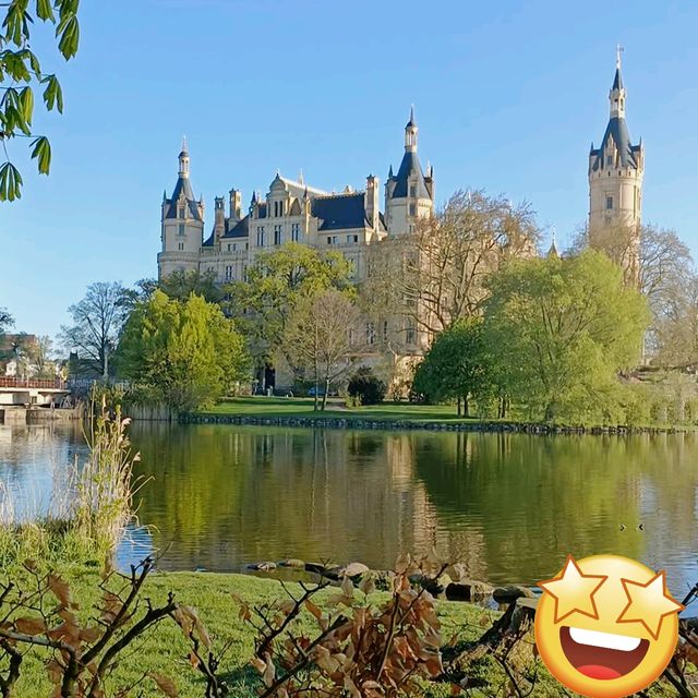 Beautiful Garden Park near Schloss Schwerin 