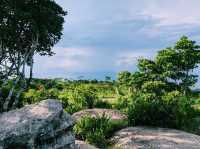 "Lok Yeay Mao" Monument