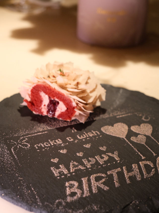 充滿儀式感的花花生日佈局