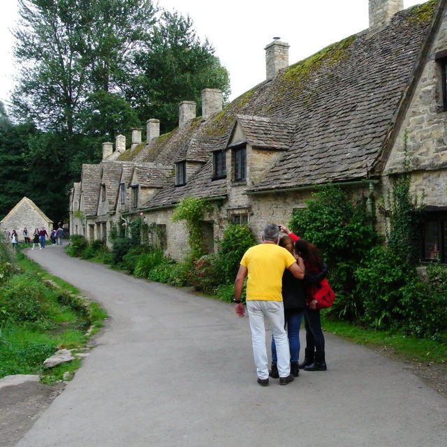 Bibury Village 