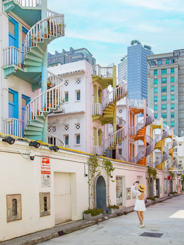Spiral Staircase มุมถ่ายรูปสุดคิ้วท์ย่าน Bugis 🇸🇬
