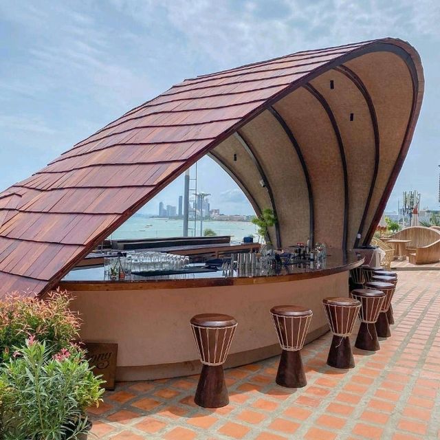 Shaloba by the Sea