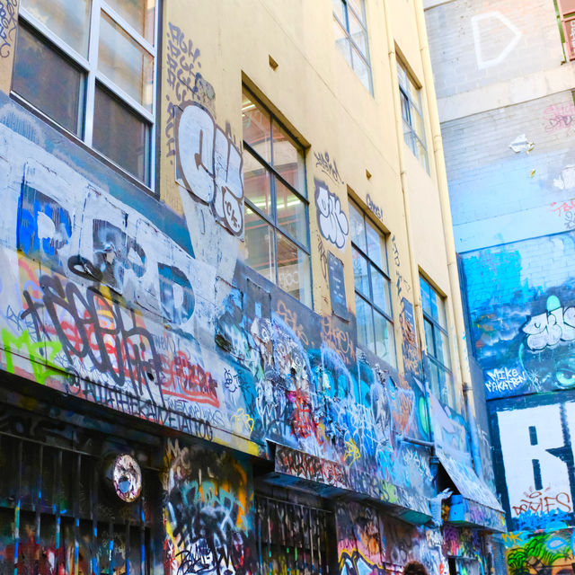 그래피티의 성지, 멜버른 여행에서 절대 빼놓을 수 없는 여행코스 - 호시어 레인 Hosier Lane