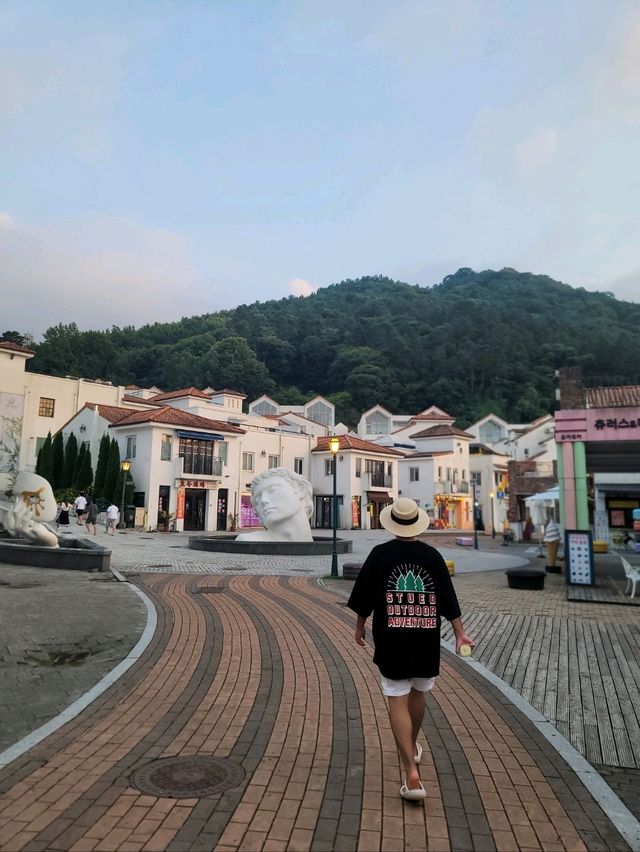 해질무렵도 분위기 있고 멋스런 메타프로방스🧡