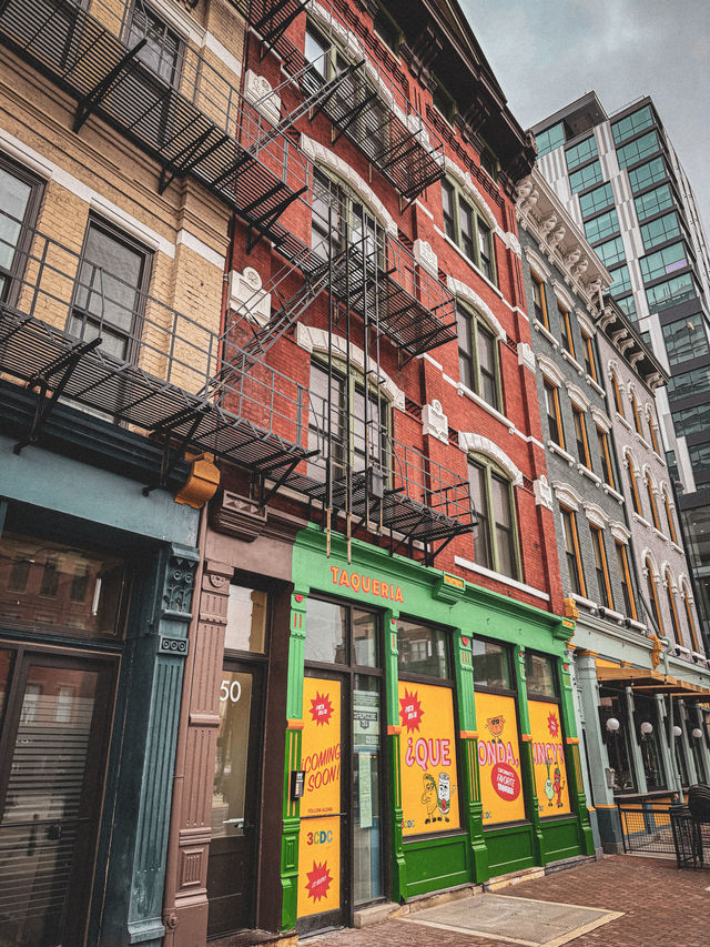 Exploring the Vibrant Heart of Cincinnati: Downtown Strolls