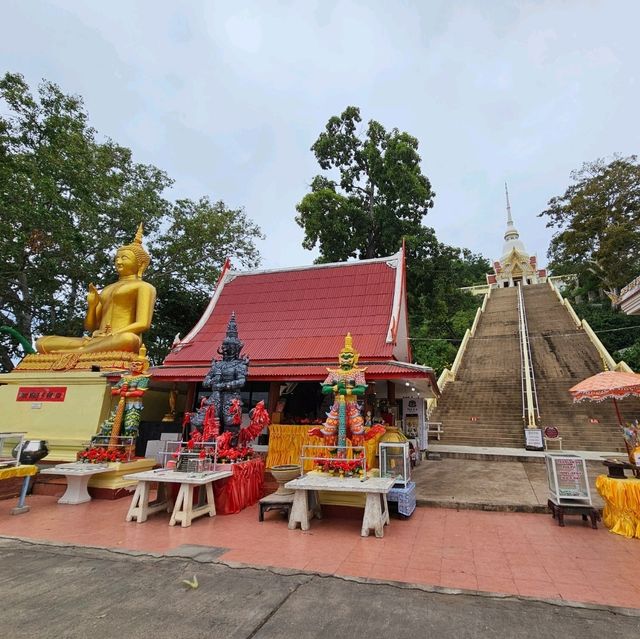 วัดเขาตะเกียบ