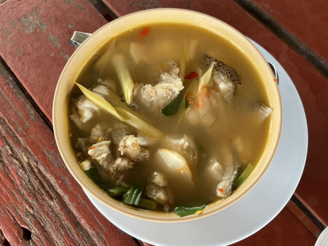 ร้านอาหารขอบฟ้า ลาตะวัน จ. สมุทรปราการ