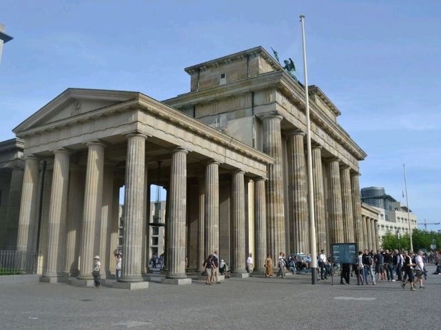 The story untold at Brandenburg Gate