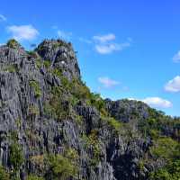 ชมวิวสวนผาหินงาม