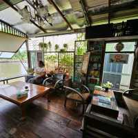 eight de klong คาเฟ่