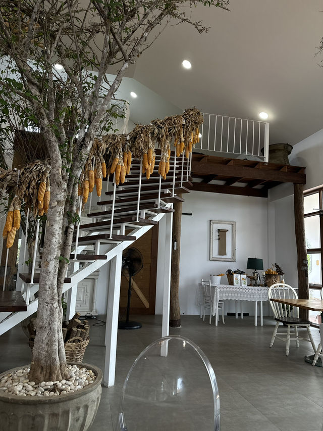 Rong Na Cafe & bistro | คาเฟ่สระบุรี
