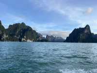 ล่องเรือเที่ยวเขื่อนเชี่ยวหลาน