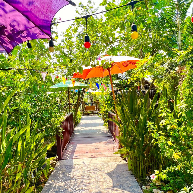 ร้านอาหารทะเลรสเด็ดคลองโคน