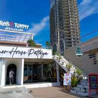 คาเฟ่ พัทยา ติดทะเล Summer house Pattaya
