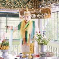 Chaukhtatgyi Buddha Temple “พระตาหวาน”