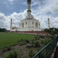 Royalty of Taj Mahal & Fatehpur Sikri