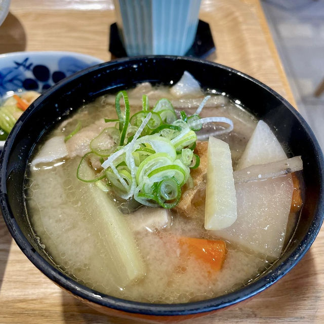 【韓国】ホンデにあるおいしい日本料理の定食屋さん🍚