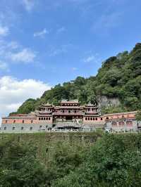 A Family Pilgrimage to Anxi Qing Shui Yan: Tranquility and Heritage in Quanzhou