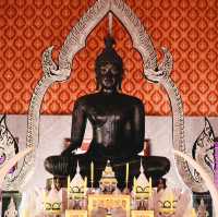 หลวงพ่อเพชร วัดบาง กำแพงเพชร