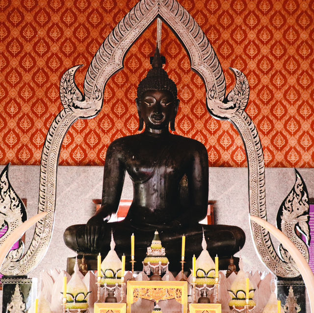 หลวงพ่อเพชร วัดบาง กำแพงเพชร