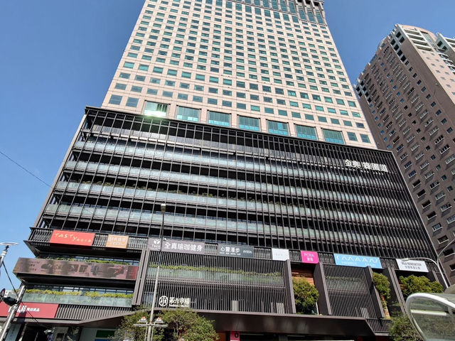 第六市場✨台中的美食聚集地✨