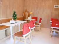 คาเฟ่ธีมคริสต์มาสที่ Tamsook 