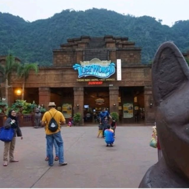 Enjoy This moment at Tambun Lost World