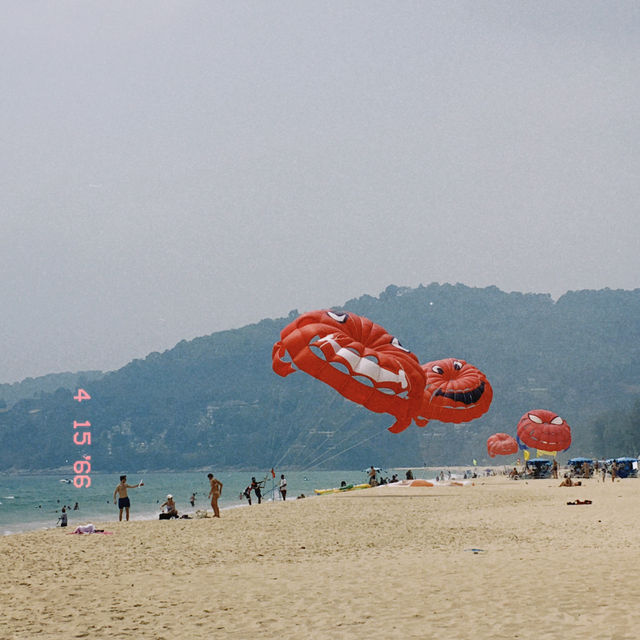 หาดป่าตอง, สุรินทร์, ในหาน ภูเก็ต