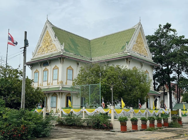 Wat Mani Sathit Kapittharam (Wat Thung Kaew)