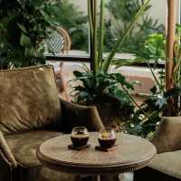 Bibli Library Cafe