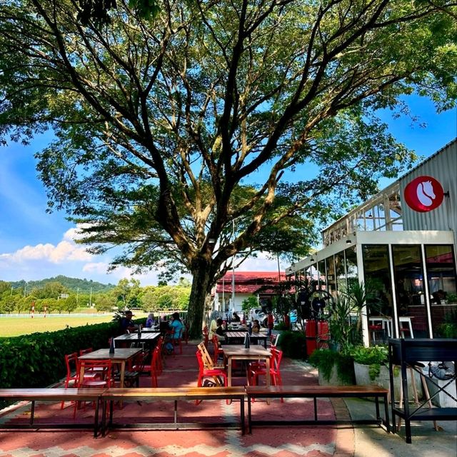 Ekues Cabin Cafe: A Tranquil Retreat in Putrajaya