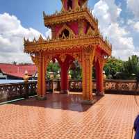 ไปไหว้พระธาตุเรืองรองกันค่ะ