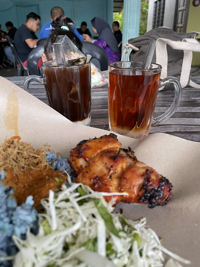 Famous spicy blue rice in Kuala Lipis
