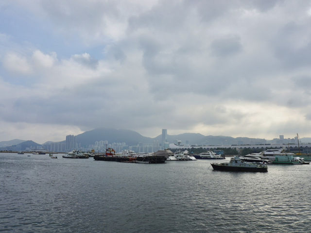 A Peaceful Detour: Experiencing the Beauty of Kwun Tong's Waterfront Park