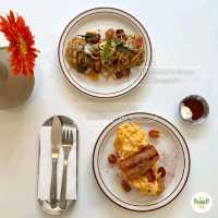 Smitten Cafe&Deco