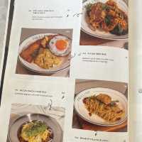  Praline ราชพฤกษ์ – คาเฟ่สวย อาหารอร่อย