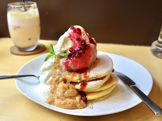 A Sweet Escape at Uzna Omom Café