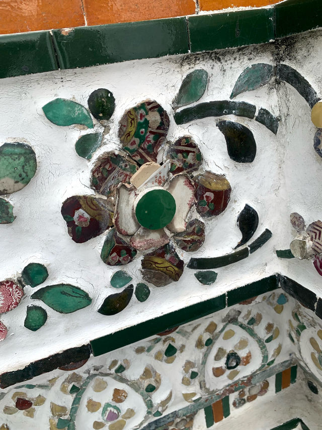ワット・アルン（暁の寺）