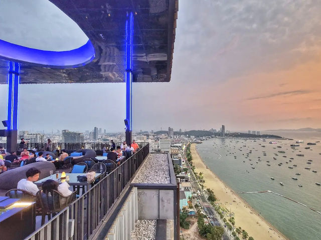 Horizon ร้านอาหาร Rooftop วิวเมืองพัทยา