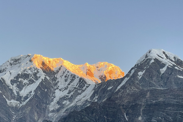 ネパール】ヒマラヤ山脈での日の出🇳🇵⛰️ | Trip.com カスキ