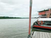 Sky Mirror Jetty: Fun Springtime Escape