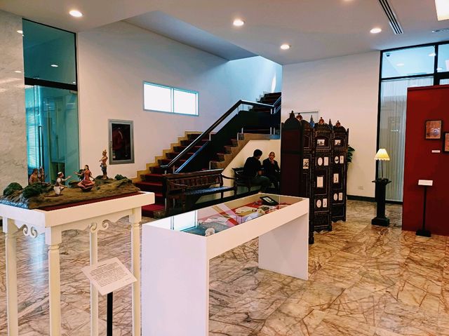 泰國曼谷湄南河畔著名古跡皇家寺廟歷史圖書館建築博物館一日遊行程，是打卡拍照📸